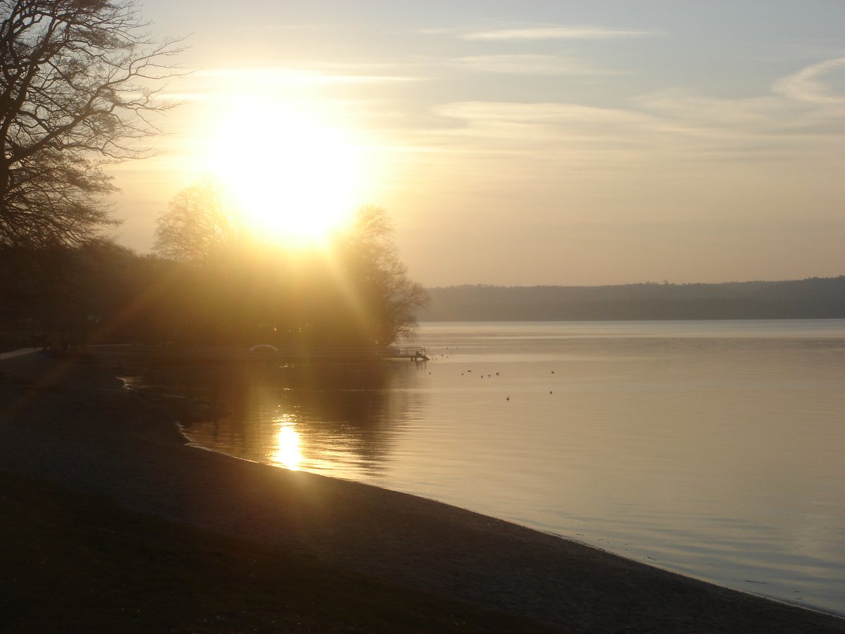 Aussichtsturm Behmshöhe am Tollensesee — Panoramablick auf den nördlichen See der Mecklenburgischen Seenplatte